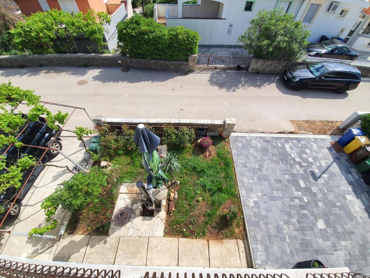 קרק Vila Beleca Krk - Apartments Rest & Sea מראה חיצוני תמונה